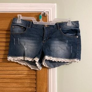 Cute Denim Shorts with Lace hem